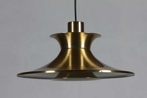 Scandinavian design
Pendant made
of brass