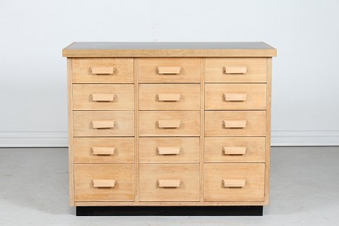 Danish Modern
Merchant desk made of oak